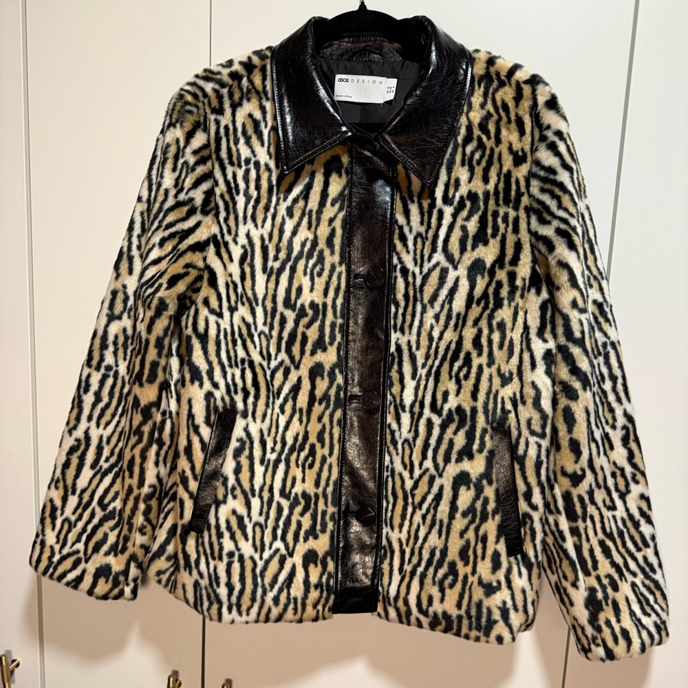 ASOS Leopard Print‎ Teddy Jacket - Picture 8 of 9